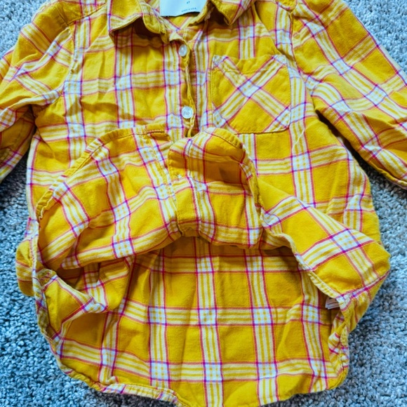 Old Navy Yellow Button Down Shirt Vibrant Plaid Design Plaid Button-Up size 4T - Picture 6 of 7